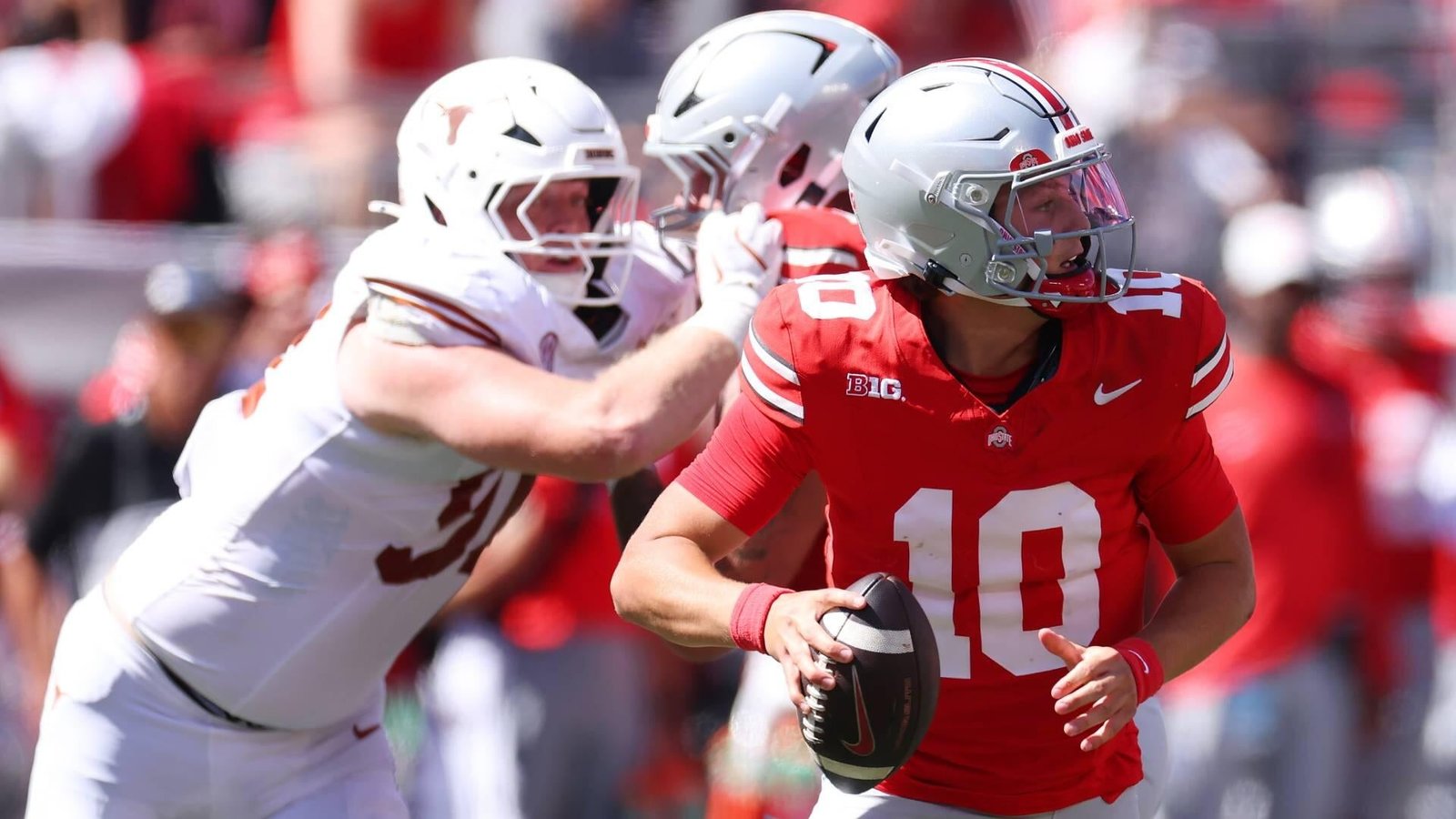 2026 Heisman Trophy Odds: Darian Mensah Leads as Arch Manning Faces Julian Sayin in Key Matchup