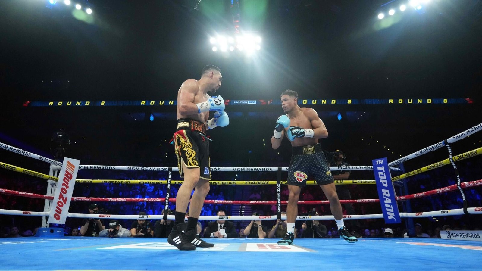 Rolly Romero vs. Teofimo Lopez odds, prediction, time: Boxing picks for Aug. 22 fight card by top expert
