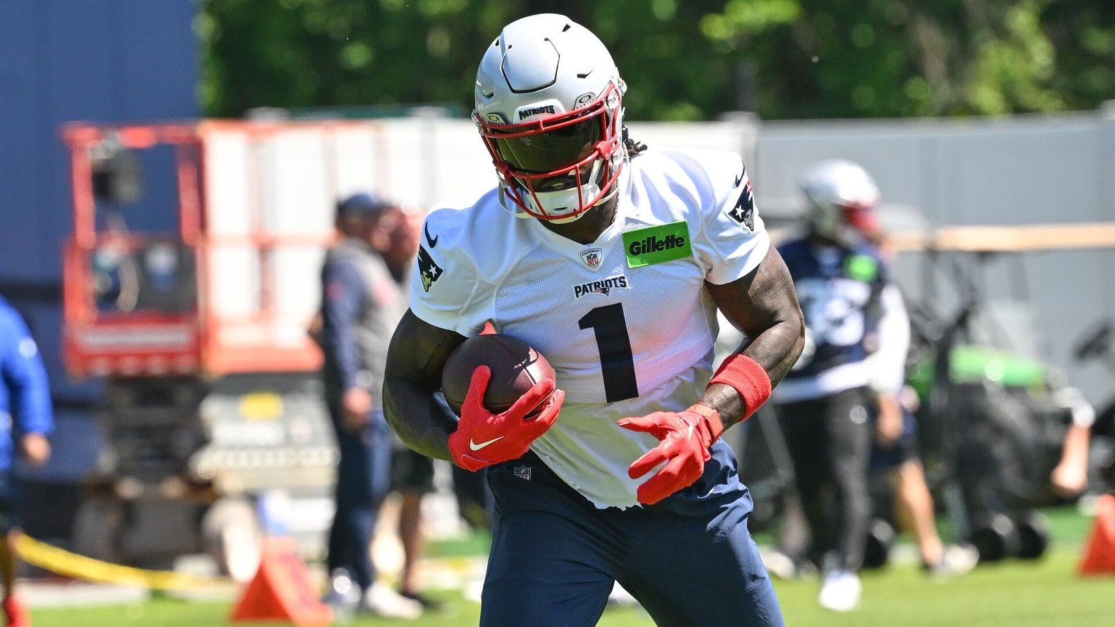 Top Daily Fantasy Picks for Seahawks vs. Patriots in 2026 NFL Kickoff Game