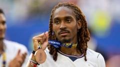 Inter sign England full-back Spence from Tottenham