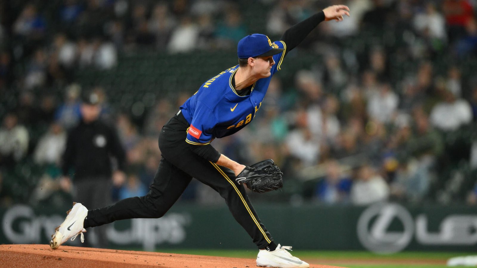 Kade Anderson Struggles in First Three MLB Starts Amid Fantasy Concerns