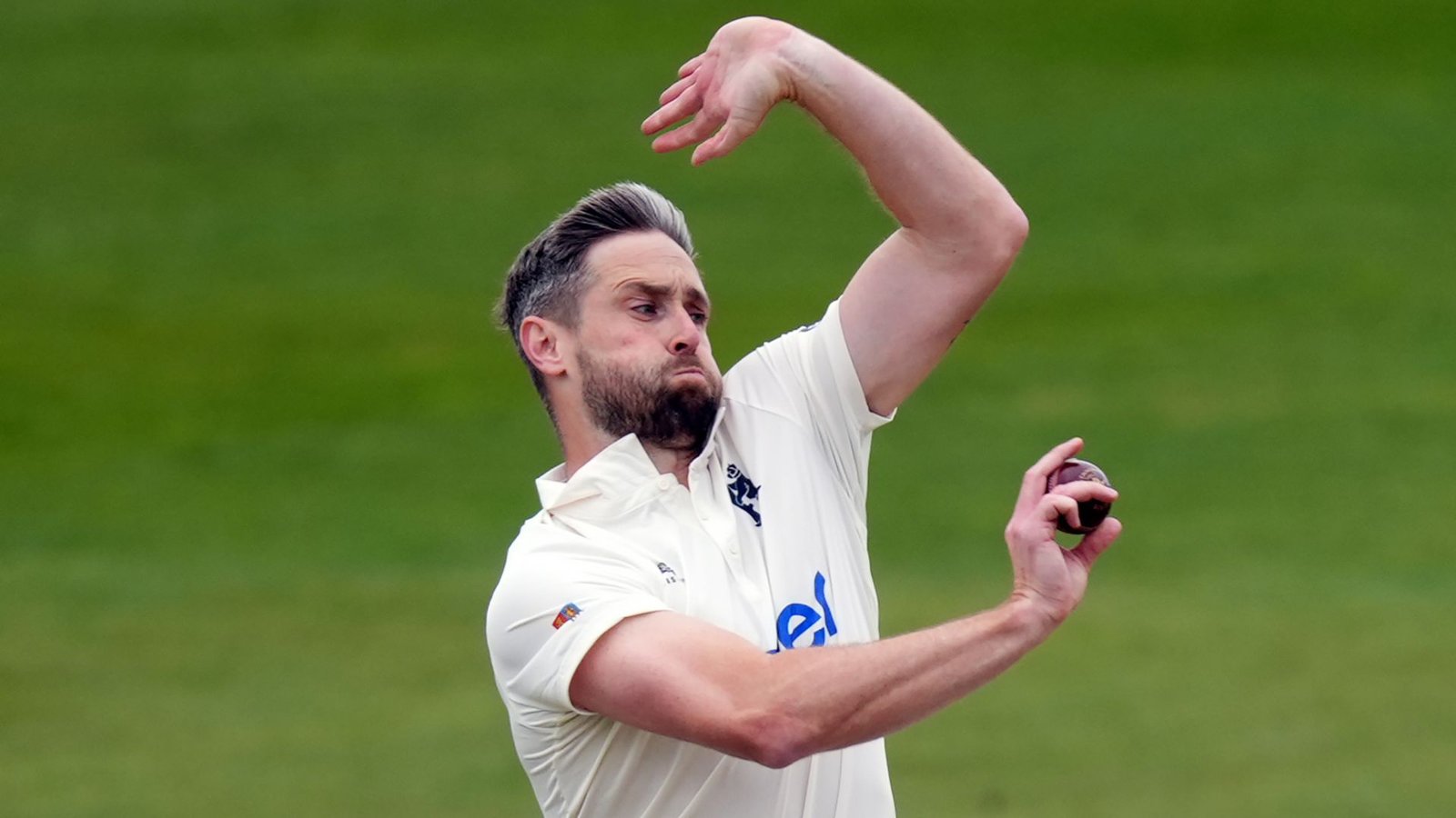 Warwickshire Claims Eight-Wicket Victory Over Essex in County Championship