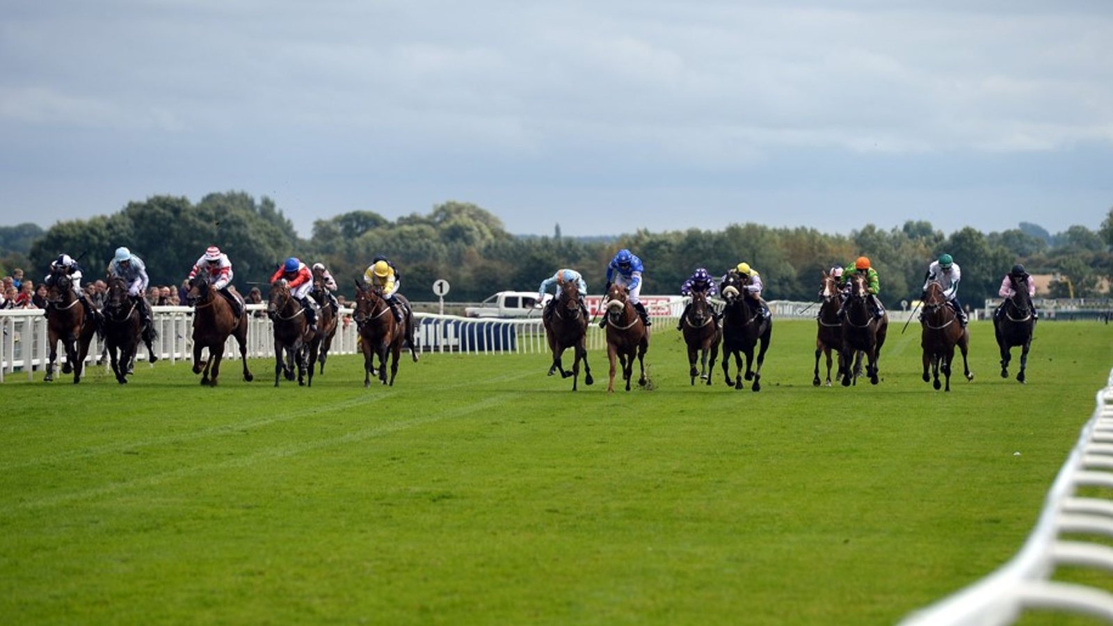 Champion Two Years Old Trophy Highlights Bank Holiday Racing at Ripon