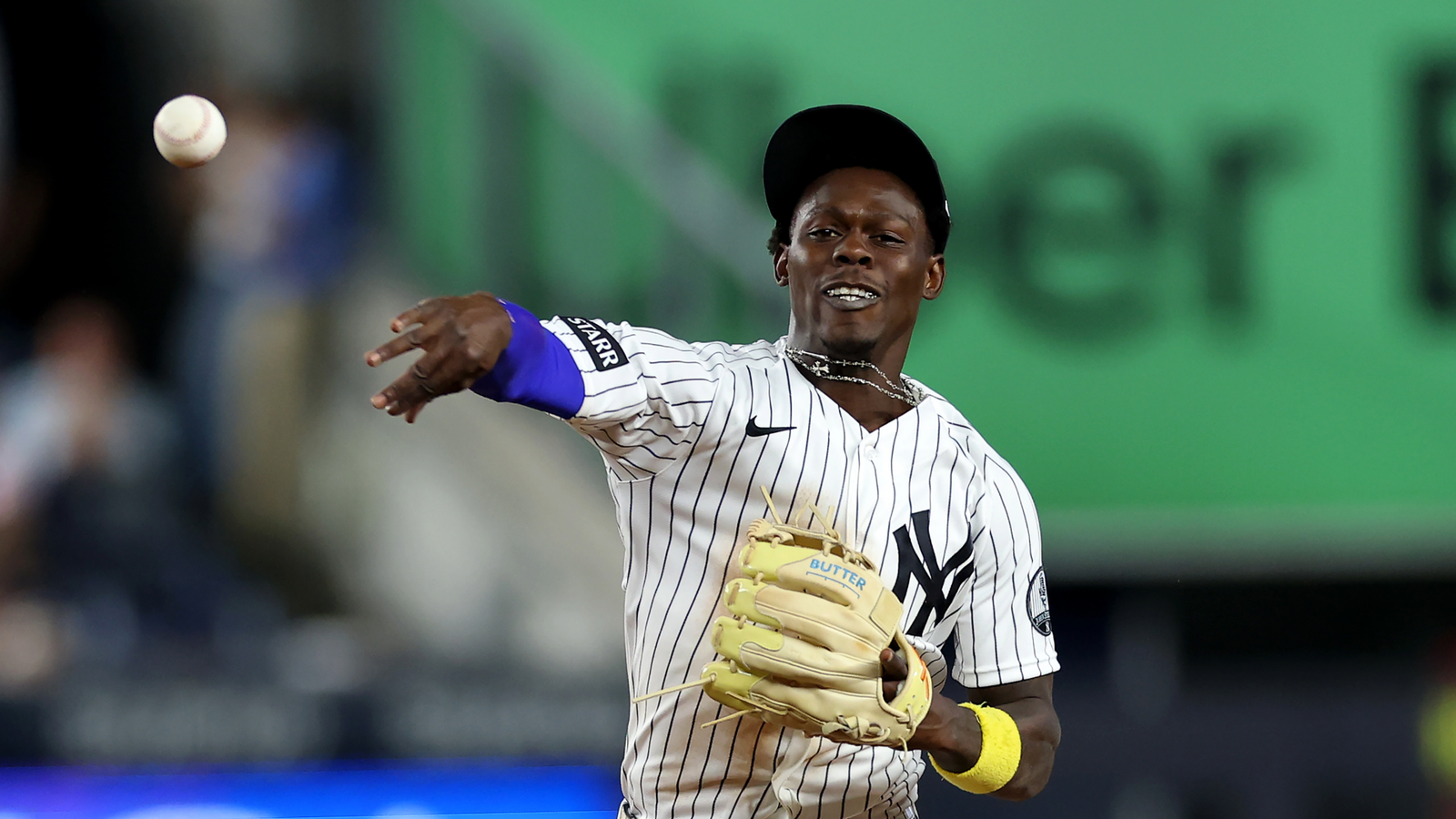 Jazz Chisholm Jr. Placed on Injured List with Sprained Thumb as Yankees Pursue AL East Title