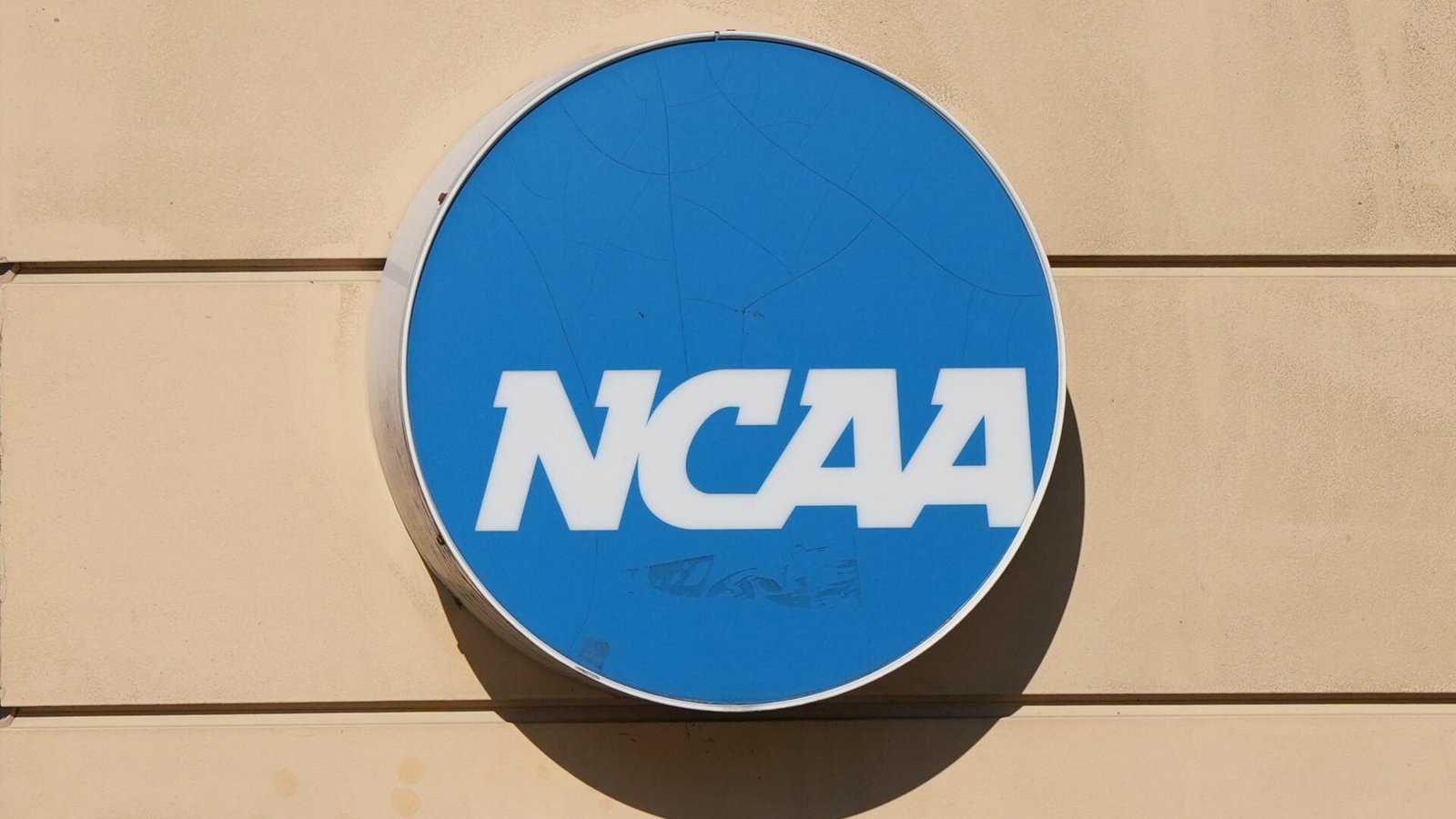NCAA committee approves pushing college football Week 1 up into Week Zero slot beginning in 2027 season