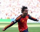 Paris Saint-Germain sign Ferran Torres from Barcelona in €50m deal