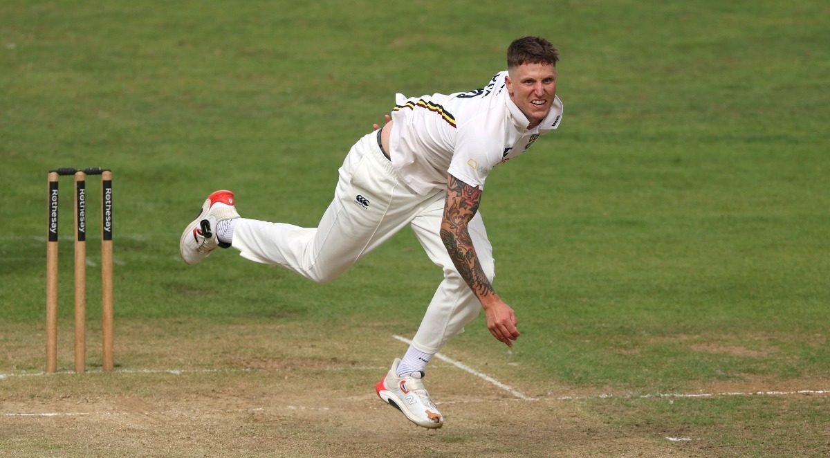 Brydon Carse Achieves First County Championship Five-Wicket Haul in Five Years Amid Investigation