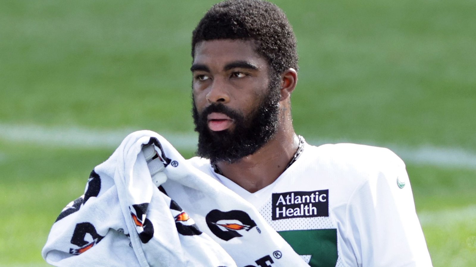 New York Jets Cornerback Qwan'tez Stiggers Hospitalized After Practice Collapse