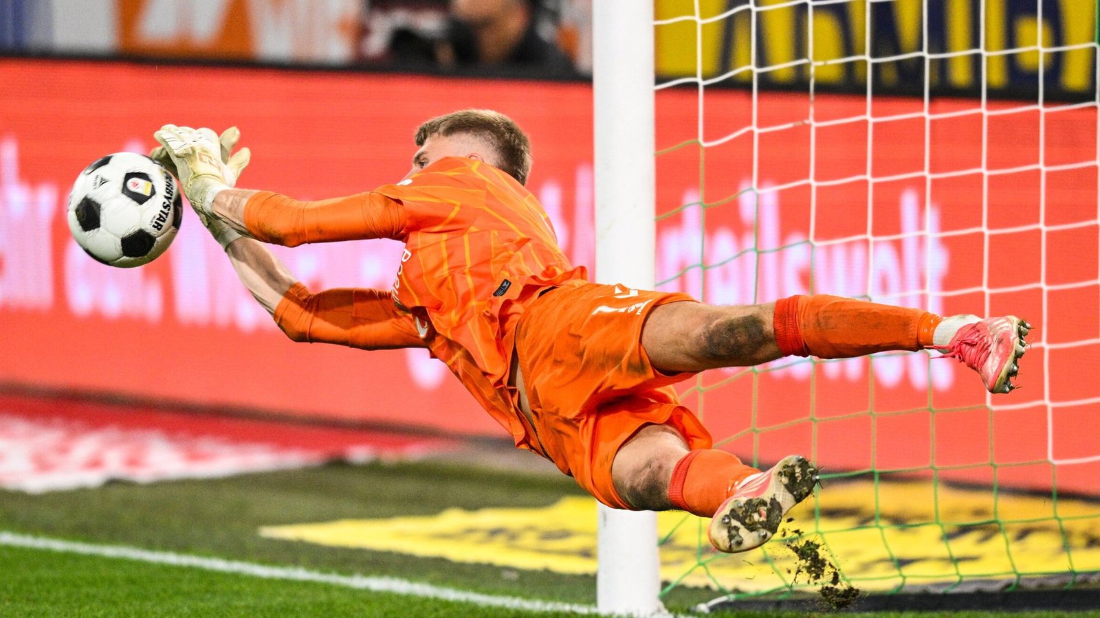 Reus is 10-man Hearts' spot-kick hero as Jambos qualify for Conference League