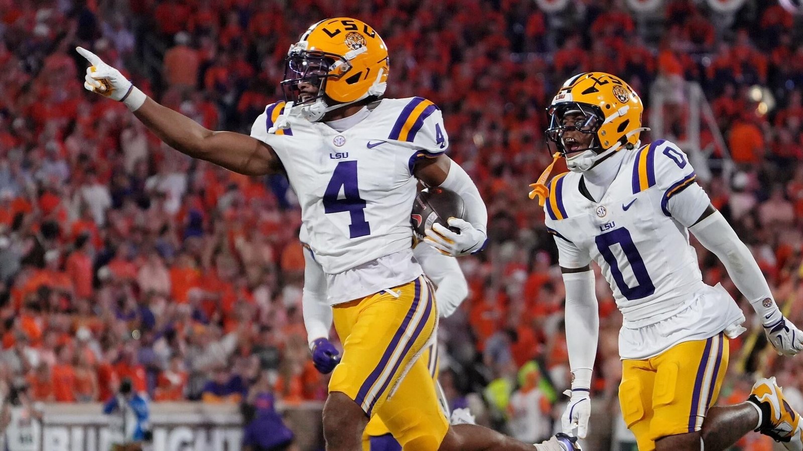 Week 1 College Football Picks: LSU and California Highlight Best Bets