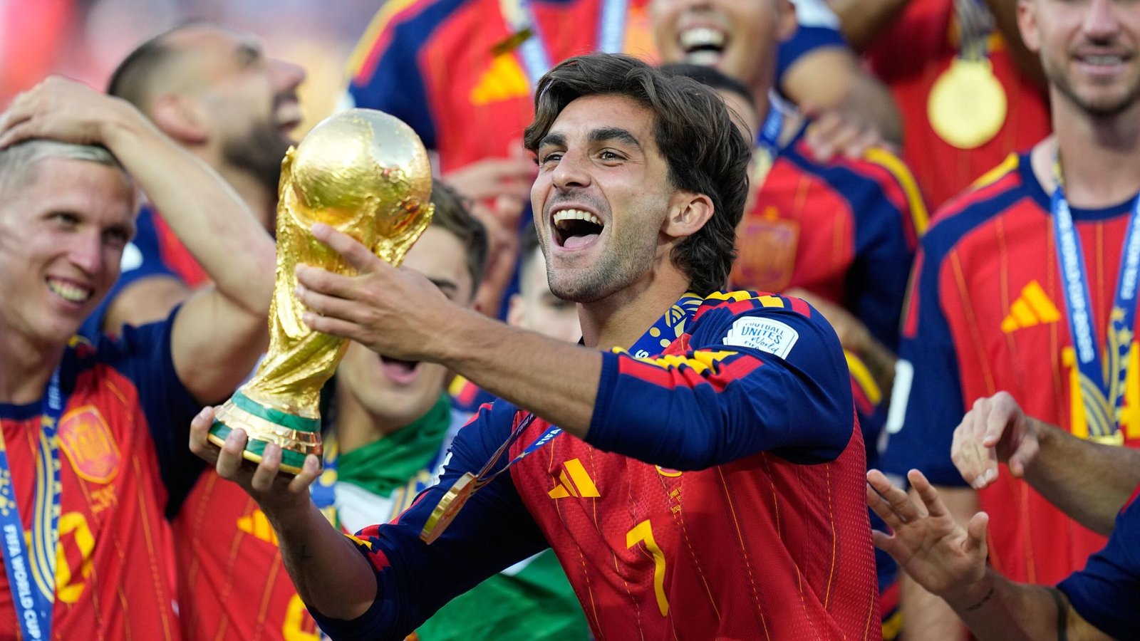 PSG sign World Cup final hero Torres from Barcelona