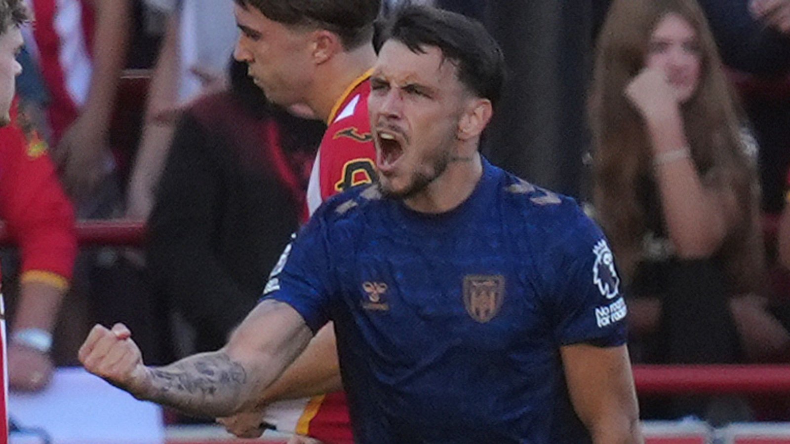 Enzo Le Fee's Late Penalty Earns Sunderland a Draw Against Brentford