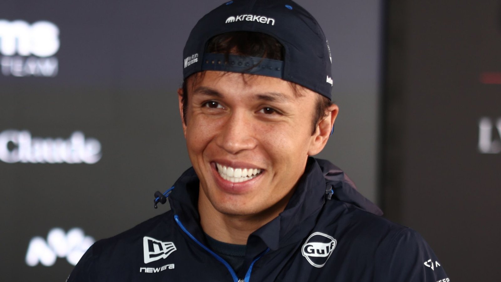Albon signs one-year contract extension with Williams
