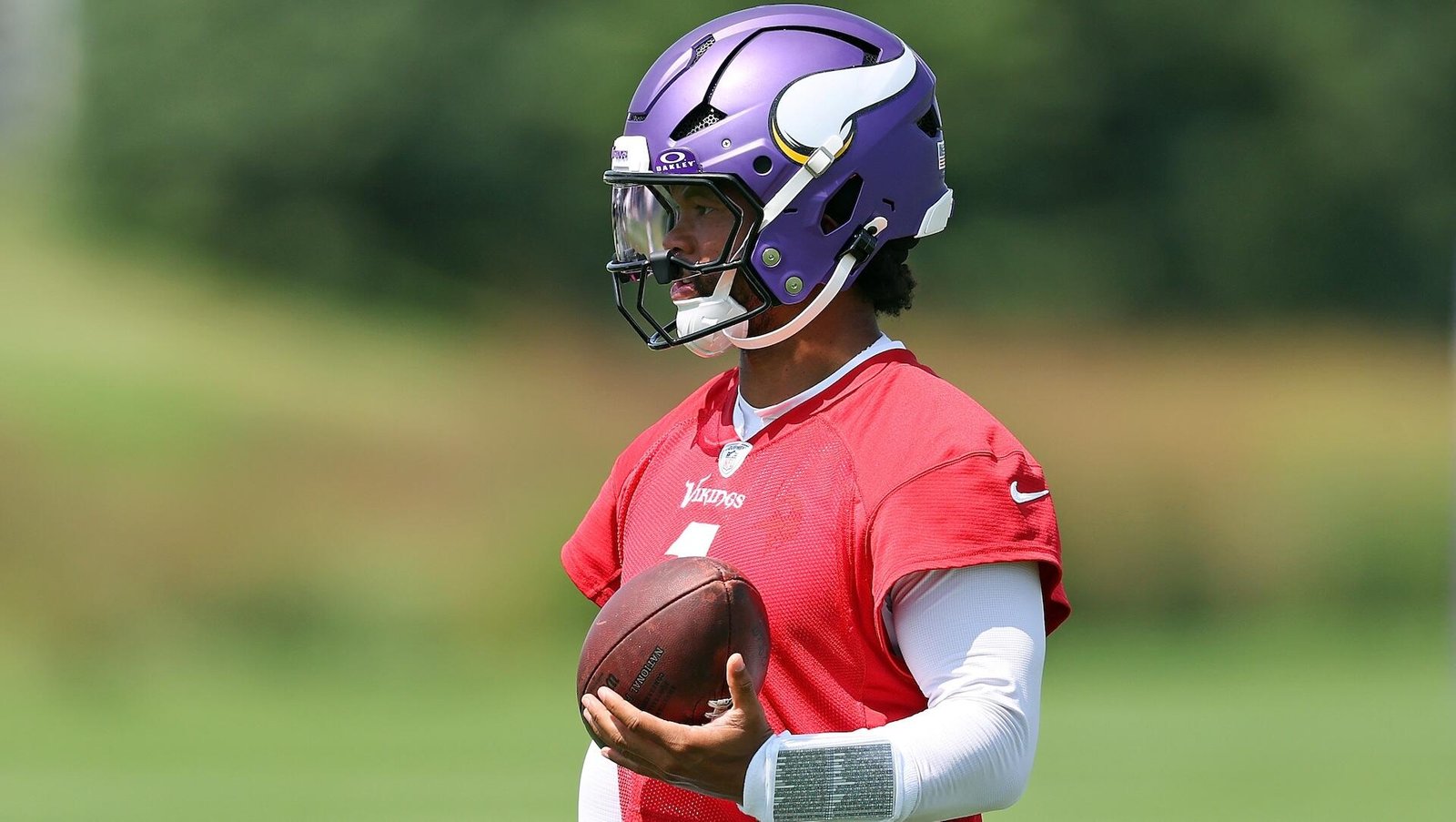 Vikings Select Kyler Murray as Starting Quarterback Over J.J. McCarthy