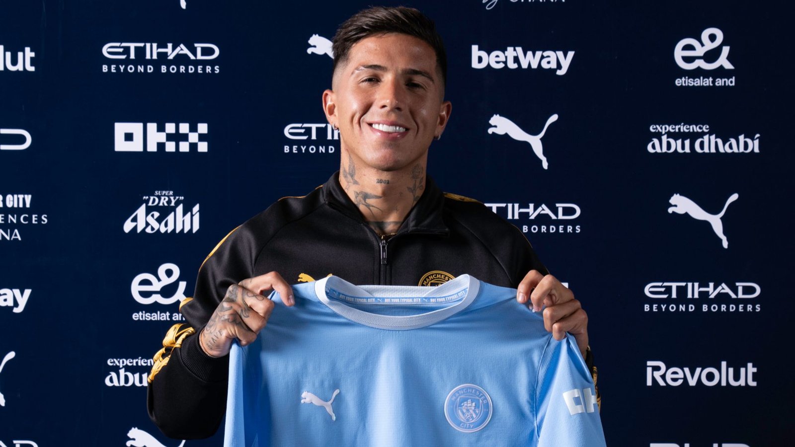 Manchester City Completes Record-Equalling Transfer of Enzo Fernandez from Chelsea