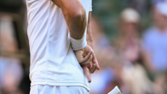 Understanding Hand Signals in Wimbledon Doubles Matches