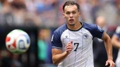 Newcastle complete £30m move for Benfica's Dedic