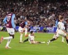 West Ham Dominates Wrexham with 6-0 Victory to Claim Championship Lead