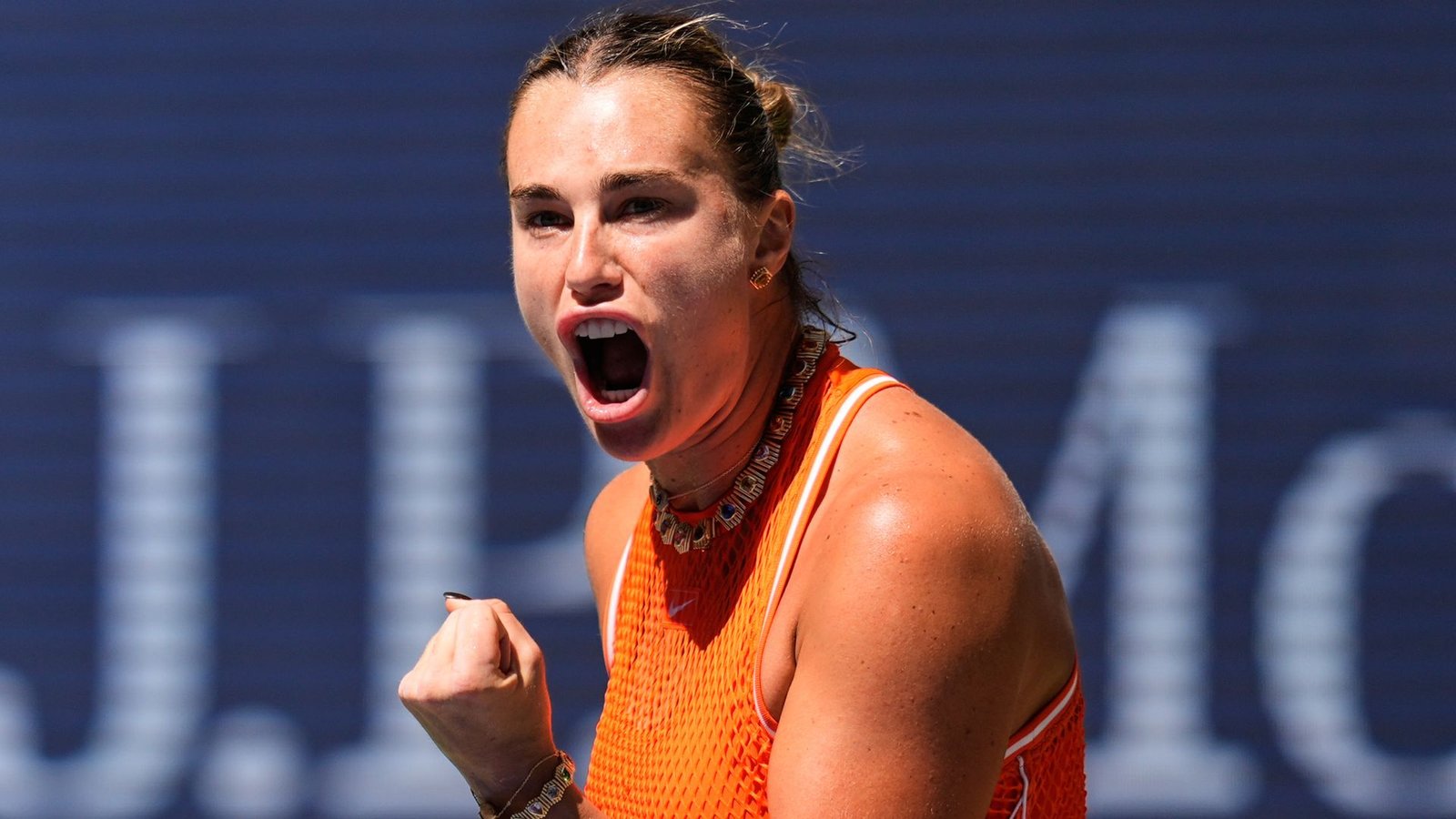 Aryna Sabalenka Advances to US Open Semifinals After Thrilling Win Over Linda Noskova