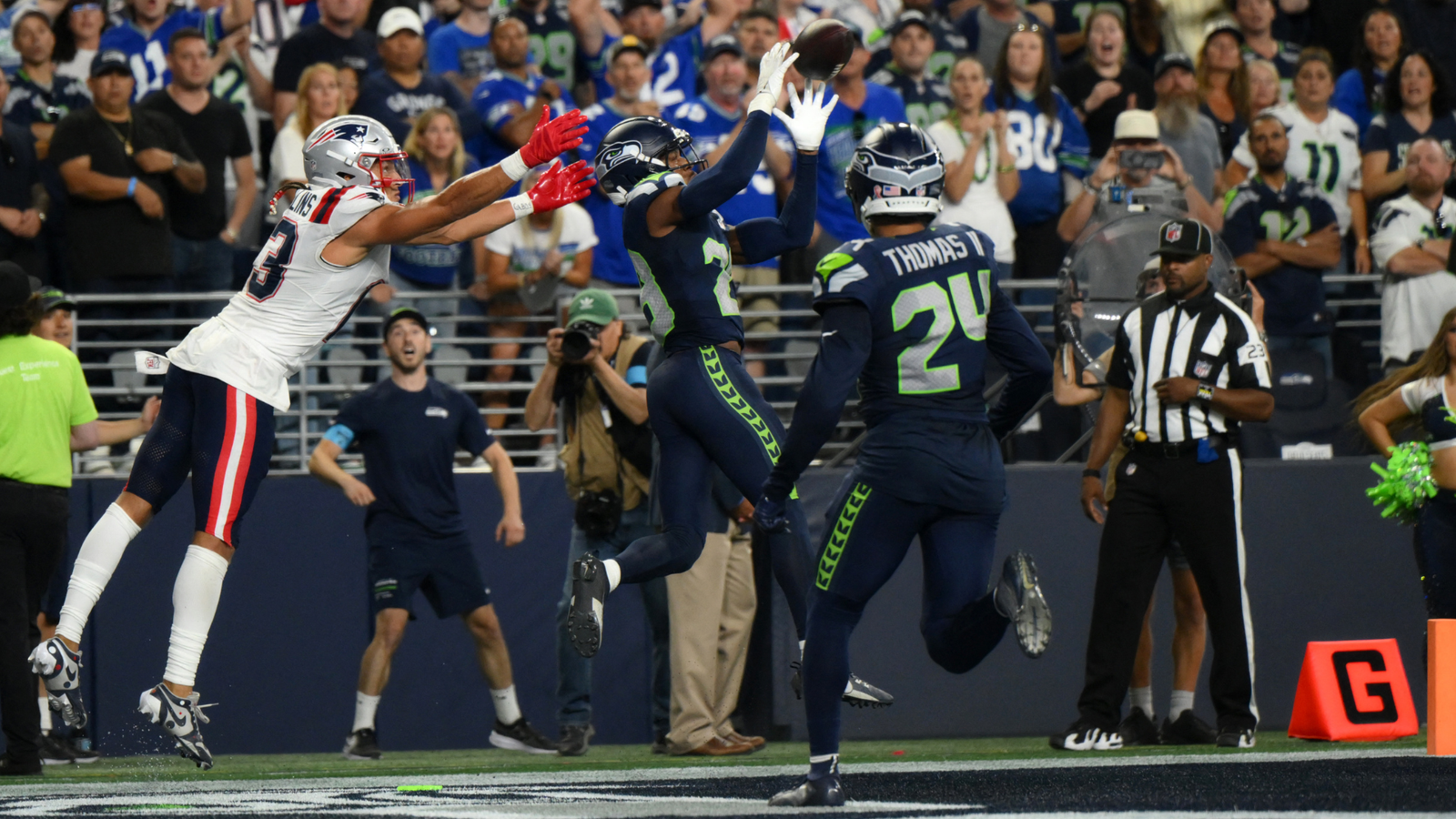 Seahawks Triumph Over Patriots in Super Bowl Rematch Despite Darnold Injury