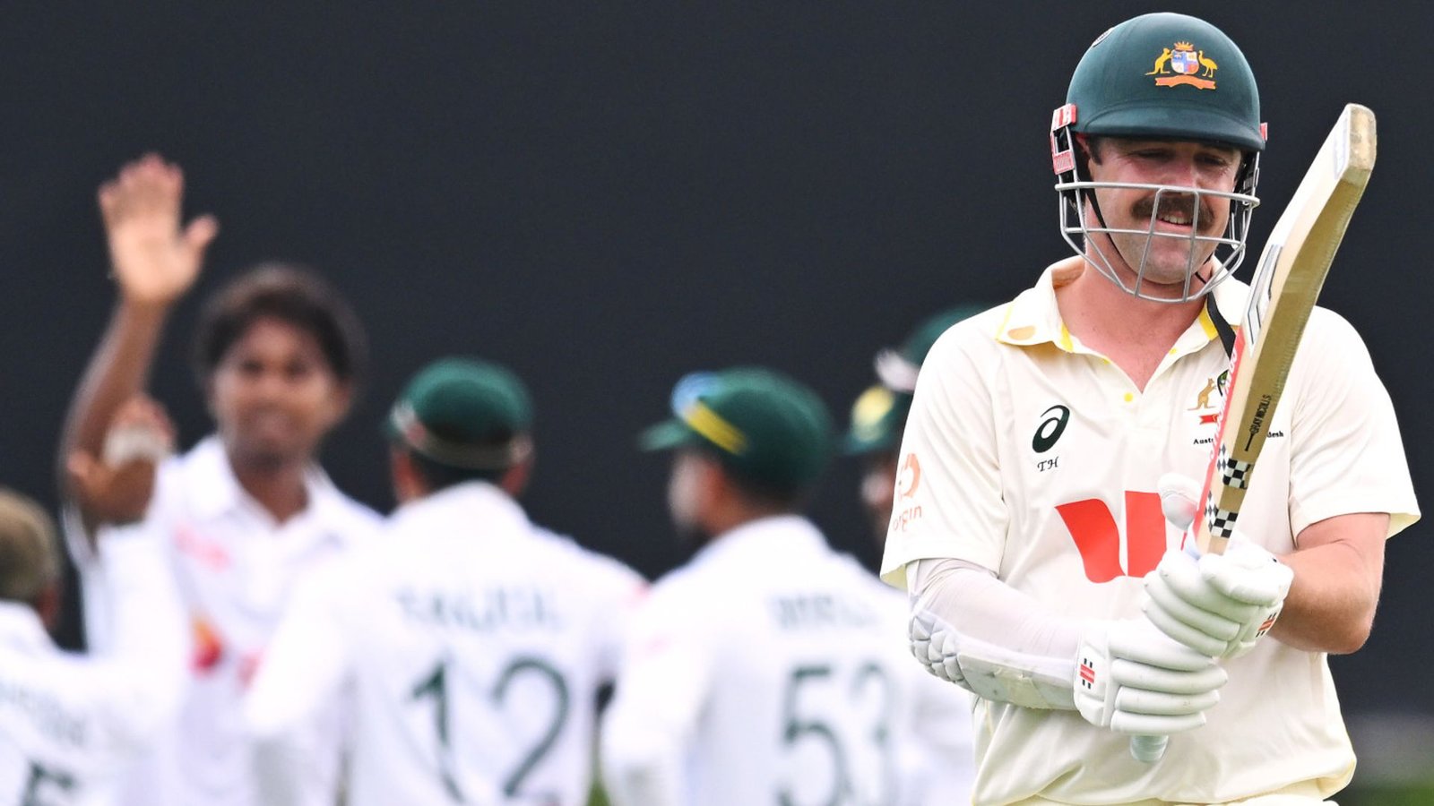 Australia exposed by Bangladesh in stunning start to first Test