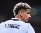 Liverpool Secures Ronald Araújo on Loan from Barcelona to Bolster Defense