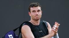 Why can't Draper play, and why won't surgery help?