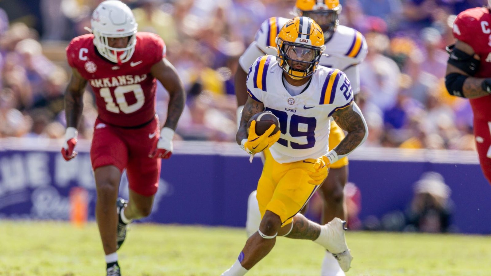 Week 1 College Football Picks: California and LSU Highlight Best Bets