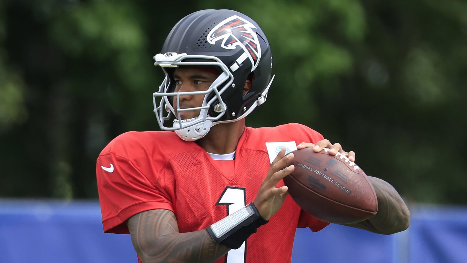 Falcons Select Tua Tagovailoa as Starting Quarterback for Week 1 Against Steelers