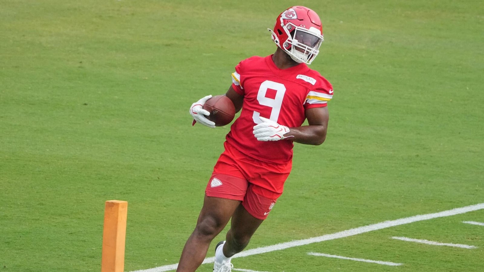 2026 Fantasy Football Rankings: Key Sleepers, Breakouts, and Busts from SportsLine's Model